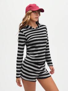 Gameset SHEIN Sport Women's Cozy Striped Ribbed Two-Piece Set,Stylish Hooded Long Sleeve Sweatshirt And Shorts



Hooded Neck Long Sleeve Pullover Sweatshirt - Black - View 4