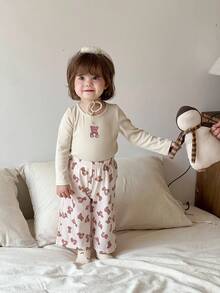 DAZY 2 Stücke Baby Mädchen Lässig Cartoon Muster Rundhals Bequemes T-Shirt und Hose Homewear Set