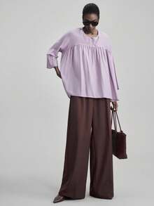 Ontre 2025年秋季女士紫色褶皱不对称下摆休闲衬衫，简约时尚，适合都市通勤、度假、海滩度假、音乐节、商务休闲等场合。 - 紫色 - 查看 4