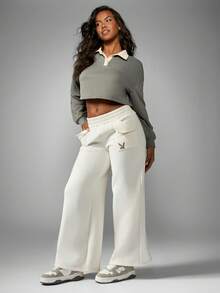 Missguided x Playboy Oversized Cropped Rugby Top With Contrast Collar Long Sleeve Sweatshirt Pullover - Grey - View 4