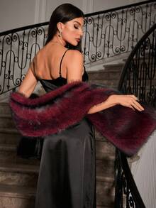 Allurite كيب فرو صناعي أحادي اللون للنساء، كيب فرو أحمر كبير للحفلات والأعياد - عنابي اللون - مشاهدة 2