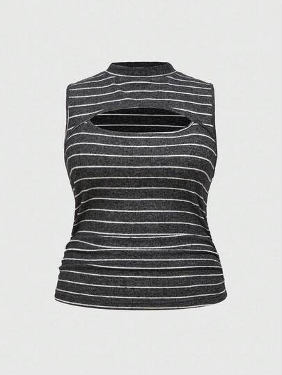 J-Fashion Plus Size Striped Fabric Hollow Out Pleated Retro Mock Neck Camisole