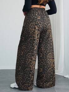 SHEIN Tall CURVE Plus Size Women Leopard Print Letter Applique Pocket Wide Leg Casual Pants Leopard Print Pants Plus Size Leopard Print Pants Wide Leg Leopard Pants Tall Curve Pants Curve Pants,Fall Clothes For Women