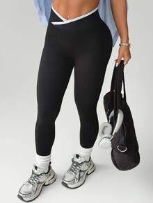 Dewbera Women's Seamless Yoga Criss-Cross Waist Leggings - Black - View 3