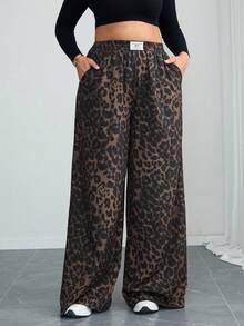 SHEIN Tall CURVE Plus Size Women Leopard Print Letter Applique Pocket Wide Leg Casual Pants Leopard Print Pants Plus Size Leopard Print Pants Wide Leg Leopard Pants Tall Curve Pants Curve Pants,Fall Clothes For Women