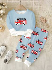 متعدد الألوان