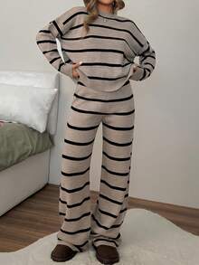 EURMUSE 女士条纹圆领落肩套头衫和毛衣裤套装