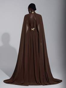Elitara Elegante y lujoso vestido de noche formal para mujer con espalda abierta, manga de campana y decoración de mariposa de metal, en color café oscuro de gasa