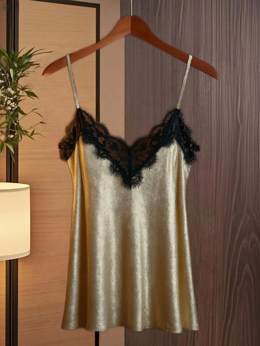 GlowEve 1 件女士时尚优雅撞色蕾丝拼接闪光吊带背心，适合新年节日派对服装图案 T 恤女式上衣 - 金色 - 查看 1