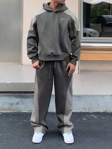 DAZY 男士秋季连帽衫和裤子套装，撞色拼布和字母刺绣，保暖内衬，舒适服装 - 灰色 - 查看 3