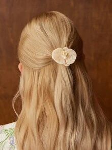MOTF PREMIUM 1PC FAUX PEARL DECOR STEREO FLORAL HAIR CLIP