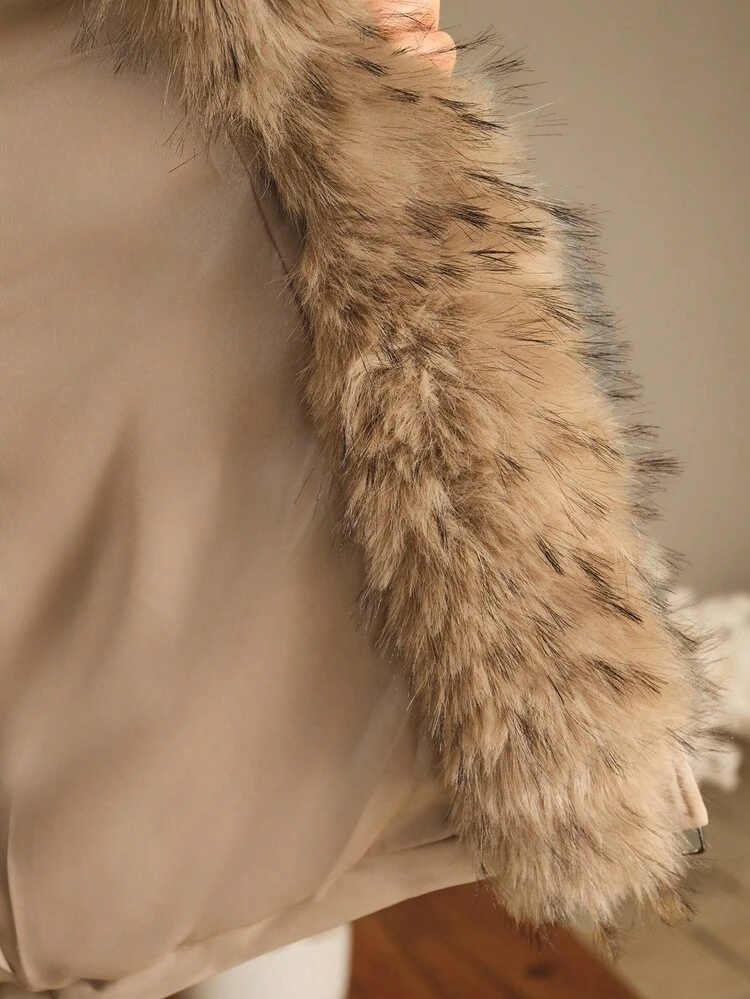 Abrigo corto acolchado con capucha, cuello desmontable de piel sintética y bolsillos para mujer, adecuado para otoño, invierno, Año Nuevo, elegante, chic, con estilo, Navidad, salir