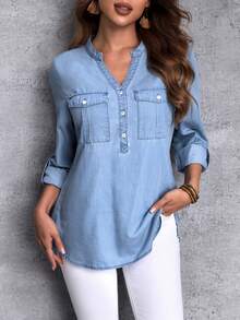 SHEIN Tall 女式休闲V领卷袖牛仔衬衫，秋季 - 淺色水洗藍 - 查看 1