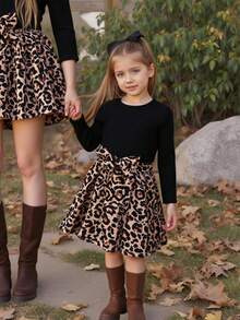Emery Rose Kids Emery Rose Kids Vestido casual de niña con cuello redondo de punto, estampado de leopardo por parches. Vestido de manga larga con estampado de leopardo jacquard, adecuado para otoño/invierno