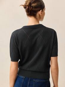 BizChic 春夏新款黑色 Polo 领菱形针织短袖套头毛衣，女士时尚优雅，适合都市通勤、日常百搭，充满浪漫的 90 年代复古风情。适用于圣诞节、新年、情人节、派对、海滩、毕业典礼、时尚、节日、假日、婚礼宾客、女主人、约会、音乐会、早午餐、机场等场合。 - 黑色 - 查看 7