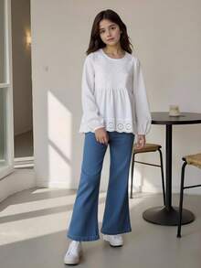 青少年女孩休闲日常圆领长袖纯色刺绣衬衫和松紧腰喇叭腿牛仔裤春季服装 - 白色 - 查看 1