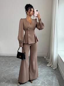 Elenzga Bộ 2 món thanh lịch cho nữ, áo sơ mi tay bồng xếp ly viền đơn màu trơn và quần ống loe - Cà phê nâu - Xem 1