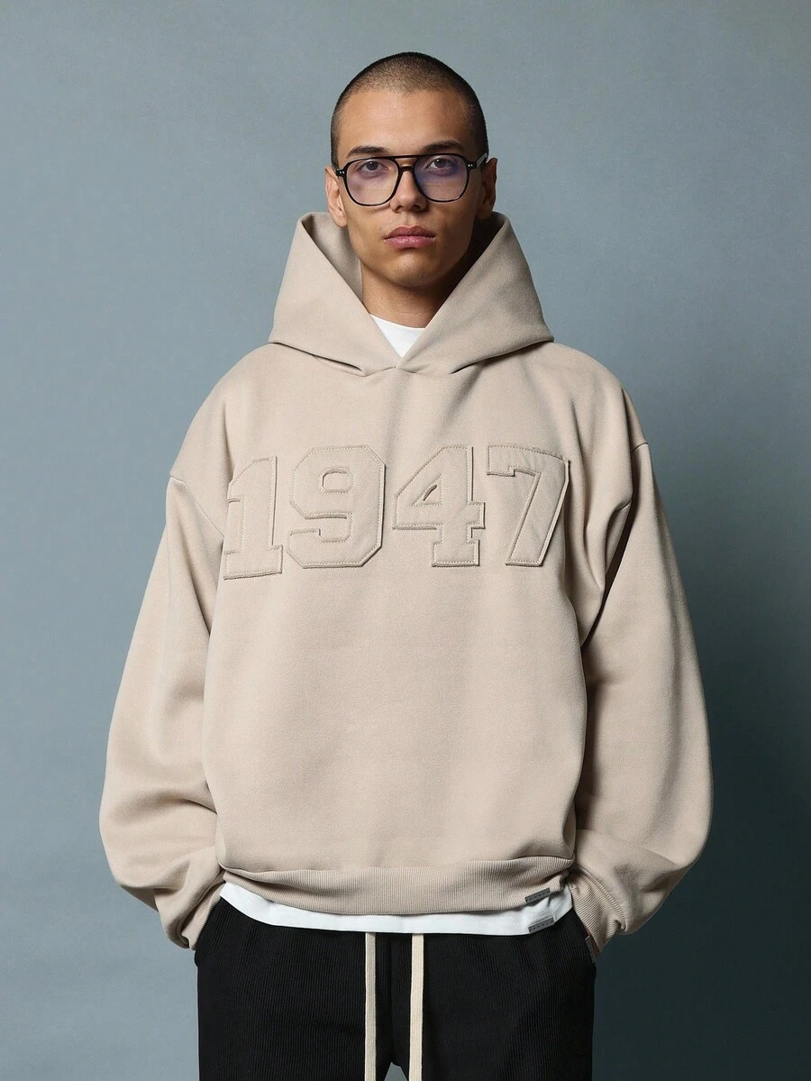 SUMWON Áo hoodie chui đầu phong cách đại học cổ điển 1947 cỡ lớn với thiết kế đính nổi cổ điển, vừa vặn thoải mái cho phong cách thể thao mùa thu đông, thời trang đường phố - Màu Khaki - Xem 1