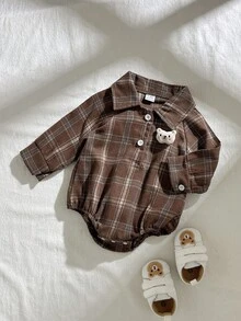 Playful Pals 男婴梭织贴布衬衫领前按扣胸前贴布松紧腰裤休闲长袖连体衣，秋冬款 - 棕色 - 查看 6