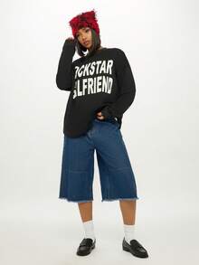 SUMWON WOMEN Rockstar Girlfriend 长袖图案 T 恤，超大码男友风格棉混纺个性上衣，适合休闲周末装 - 黑色 - 查看 3