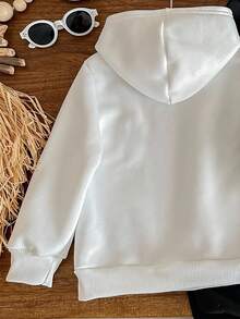 SHEIN 青春男童秋季新款卡通动物涂鸦手绘风可爱风卡通英文字母宽松运动休闲简约加厚2件套，适合秋冬 - 黑與白 - 查看 6
