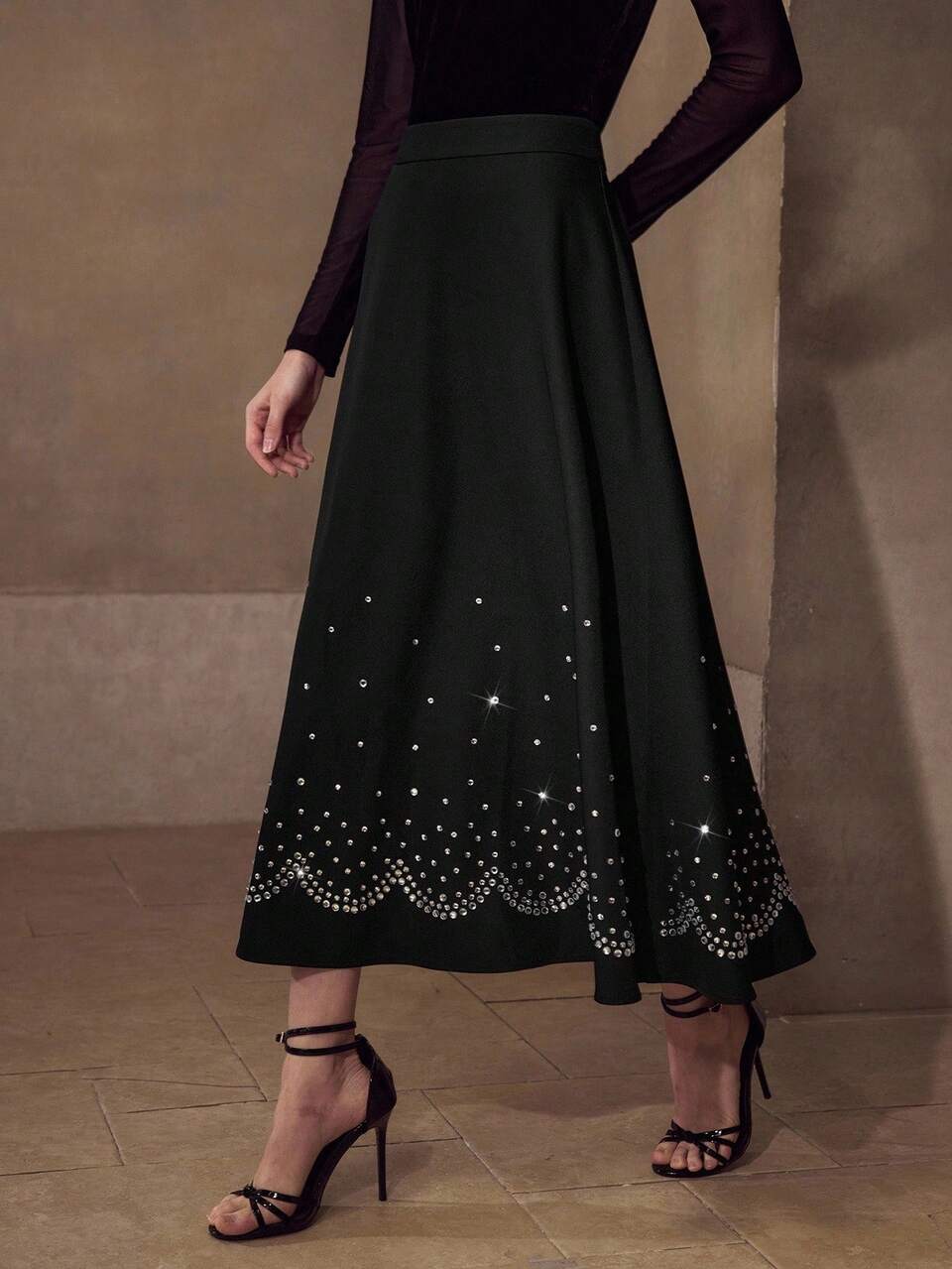 ELEGANT BLACK RHINESTONE EMBELLISHED FLARED SKIRT