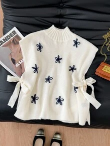 SHEIN Frenchy 简约舒适3D立体花卉装饰侧系带高领毛衣背心，女士针织上衣，毛衣上衣，女士毛衣，女士套头衫，女士套头衫，撞色钩针花卉毛衣，高领无袖毛衣，花卉刺绣保暖毛衣，磨毛质感毛衣，适合秋季、冬季、四季穿着，适合办公室休闲穿着，法式风格，商务休闲风格，优雅，通勤，简约，办公室，复古，简约，日常穿着 - 杏色 - 查看 4
