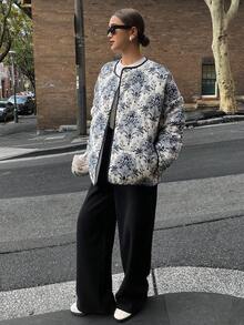 DAZY Autumn/Winter New Loose Casual Round Neck Blue And White Porcelain Print Women Padded Coat Jacket - Blue and White - View 3