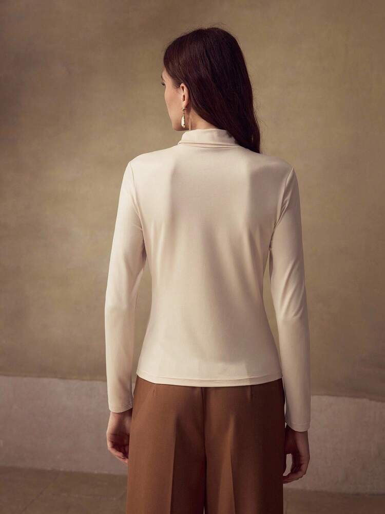 SLIM FIT STAND COLLAR TOP