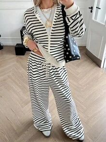 Livesso 女士条纹连帽衫上衣和宽松长裤两件套，休闲风格，秋季女士家居服套装 - 米色 - 查看 6