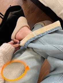 DAZY Women's Regular Waist Straight Leg Jeans, Casual Thermal Lined Denim Pants Thermal Lined,Winter