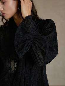 Aveloria Camisa de manga larga con cuello de lazo, mangas acampanadas y cortes en capas, de estilo retro francés y versátil - Negro - Ver 2