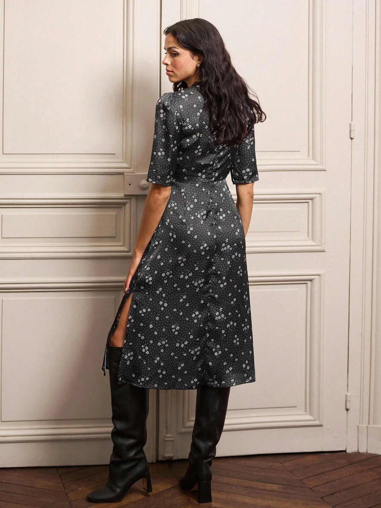 Vestido Midi Floral com Inserção de Renda e Botões Frontais Cobertos, Roupas Femininas de Outono e Inverno