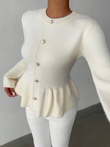 Elenzga Cardigan court à volants pour femmes, style pull blanc avec décoration unique de boutons en métal. Pull tricoté pour dames