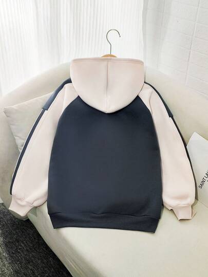 SHEIN 青少年女孩撞色插肩袖超大图案印花连帽衫，休闲街头风格百搭返校运动衫