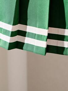 SHEIN 女童条纹缎带饰边褶皱A字裙 秋冬绿色裙子 褶皱裙 绿色裙子 女童褶皱裙 条纹裙 - 墨綠色 - 查看 4