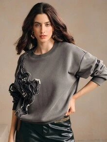 Anewsta Women's Autumn Chic 3D Flower Beaded Sweatshirt - Grey - View 5