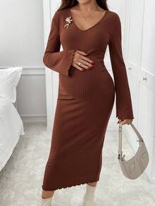 SHEIN Vestido de Maternidade Cor Sólida Decote em V Ombro Caído Manga Longa Ajustado Canelado,Marrom,Outono,Elegante,Ensaio Fotográfico,Vestido de Gravidez Grávida Café Inverno - Castanho - Visão 7