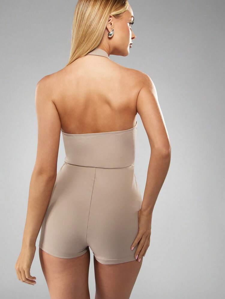 MISSGUIDED Halter Neck Deep Plunge Unitard Romper Bodysuit With Contrasting Seams Form Fitting Backless Evening Party Clubwear Short Jumpsuit Playsuit Formal Elegant