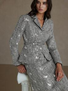 Aveloria Rosie Bộ 2 món áo khoác nữ đi làm đa năng và chân váy suông ôm dáng, chất vải tweed thêu họa tiết bướm sang trọng, thiết kế tinh tế - Đen và trắng - Xem 2