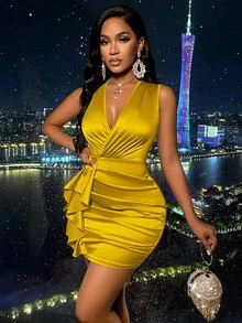 SOLERSUN 节日褶皱缎面不对称下摆连衣裙派对礼服新年节日派对服装