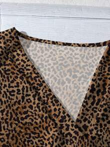 EMERY ROSE Koszula damska w dużym rozmiarze, codzienna, swobodna, wakacyjna, różowa, z dekoltem w serek, z krótkimi rękawami, w stylu wakacyjnym, z wzorem w panterkę, luźna, letnia odzież damska, wakacyjna odzież damska, letnia odzież damska, - Wielokolorowe - Zobacz 3