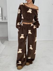 CovetEZ 女款卡通熊图案抓绒斜肩卫衣和裤子套装，秋冬 - 棕色 - 查看 3