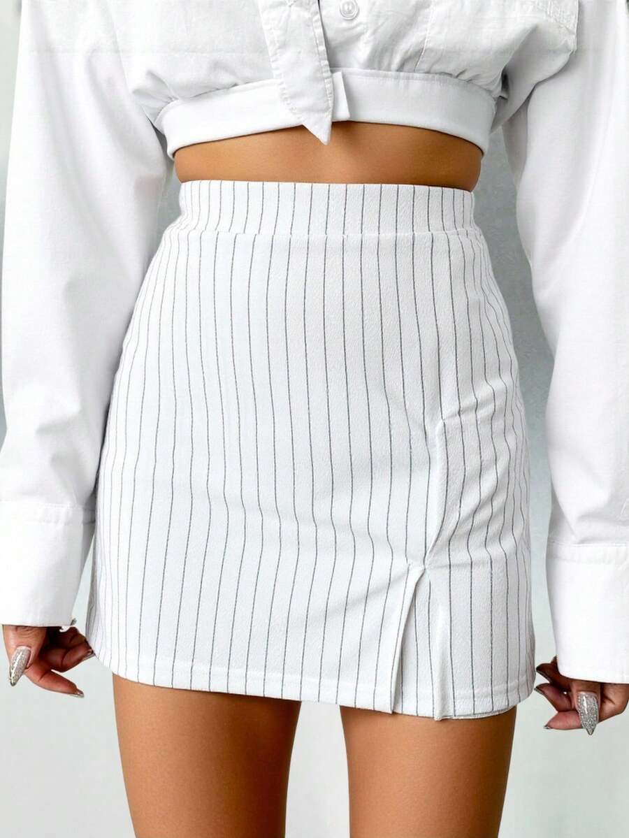 SHEIN Cottnline Women's Vertical Striped Skorts - White - View 1