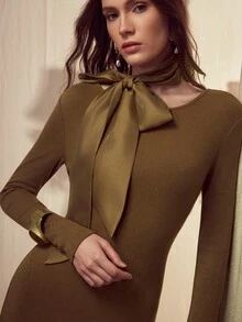MOTF PREMIUM ĐẦM CỔ THẮT TÓC SLIM FIT - Màu Khaki - Xem 6
