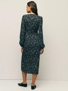 Nöista NÖISTA Elegant Floral Dress Is A Standout Choice For Festive Nights And Stylish Celebrations. Featuring Long Sleeves And A Modern Side Slit, It Offers A Balance Of Elegance And Feminine Charm-Ideal For Civil Ceremonies, Outdoor Gatherings, Or Evening Parties. The Floral Print Brings A Fresh, Country-Inspired Touch To Any Chic Occasion.