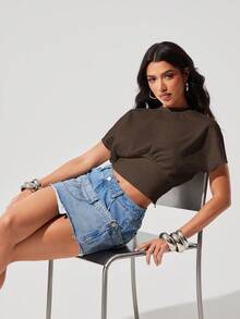 Denimoi Fitted Waist Crew Neck Short Sleeve Tee