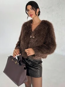 Firerie 女士优雅纯色长袖金属单排扣宽松仿金银丝棕色皮草外套，适合秋季、新年、圣诞节等场合，也可作为长袖外出上衣穿着。安卡拉红色外套，尽显老钱风格，休闲商务通勤皆宜，亦可作为婚礼宾客礼服。 - 銅色 - 查看 4