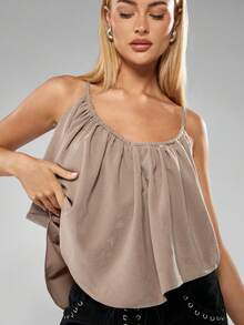 MISSGUIDED 缎面垂坠吊带背心，褶皱领口，无袖上衣 - 卡其色 - 查看 4