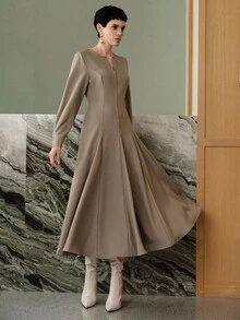 Uhlyne - 女士优雅优质亚麻长袖圆领连衣裙，拉链腰部设计，秋季商务休闲装 - 卡其色 - 查看 8